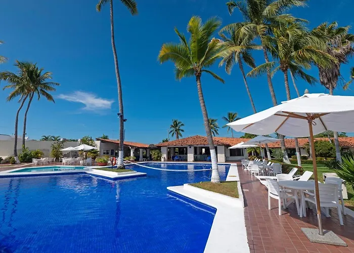 Cabo Blanco Hotel And Marina